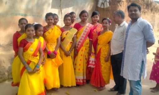 বীরভূমের আসানশুলিতে স্বয়ম্ভরতা স্কিল ডেভেলপমেন্ট এর পক্ষ থেকে ১৪৩০ বঙ্গাব্দকে বরণ করে নেওয়া হলো এক ছোটো অনুষ্ঠান এর মাধ্যমে