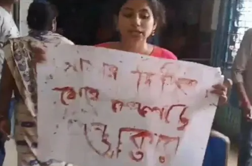 কাগজে
