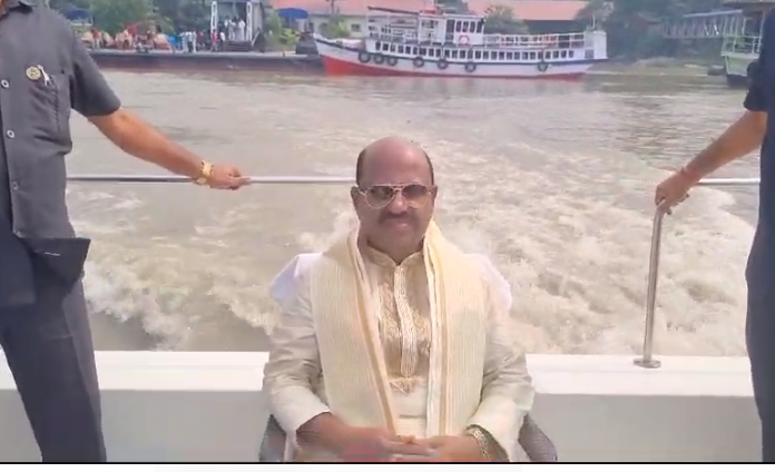 পরিদর্শনে