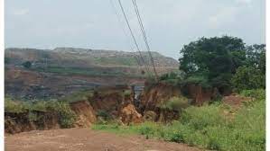  পরিত্যাক্ত