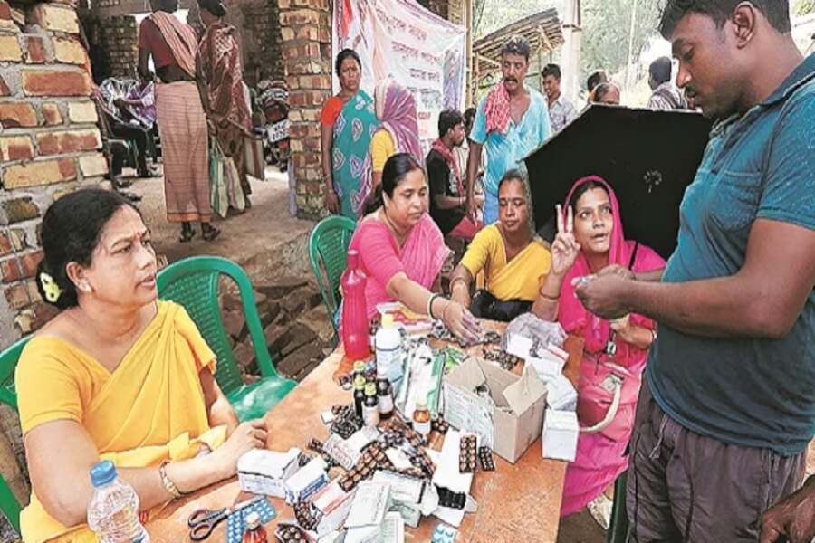 ঝাড়গ্রামে