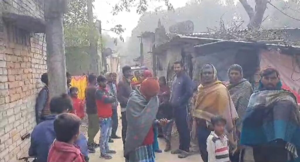 স্থায়ী