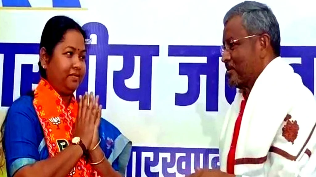 Geeta Koda joins BJP