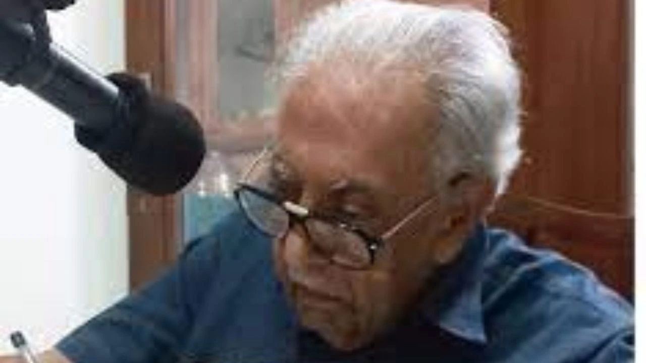 Radio presenter Ameen Sayani passed away