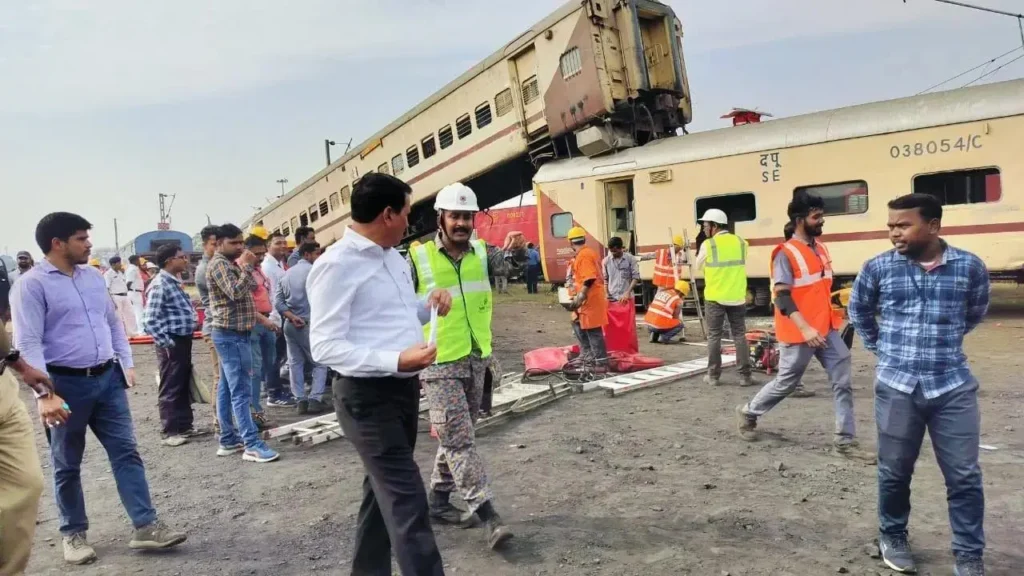 train accident in jharkhand