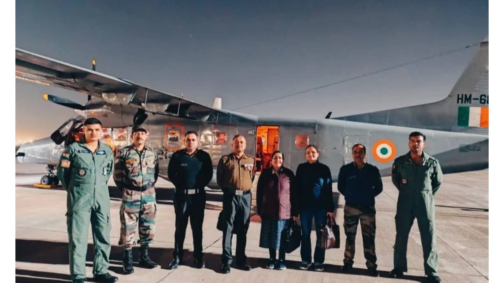Great feat Air Force! The life of the veteran was saved by bringing the lever to the airlift