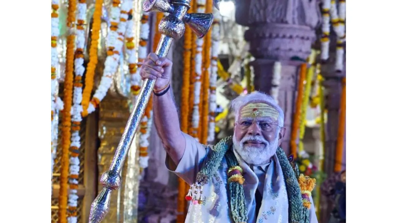 Prime Minister at Kashi Vishwanath Temple in Varanasi