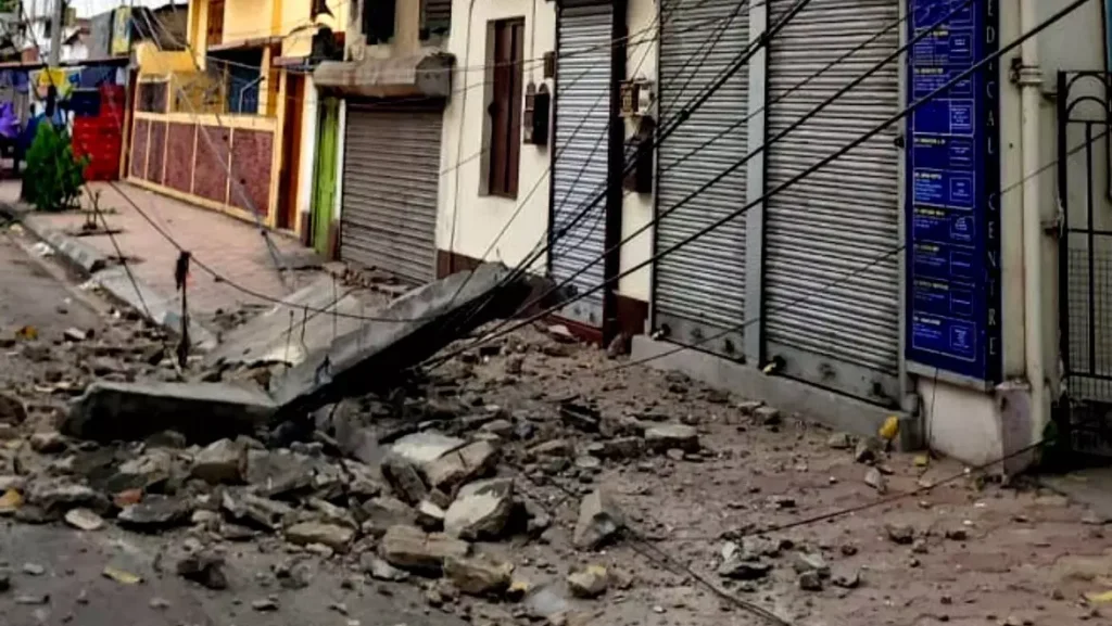 chetla building collapse