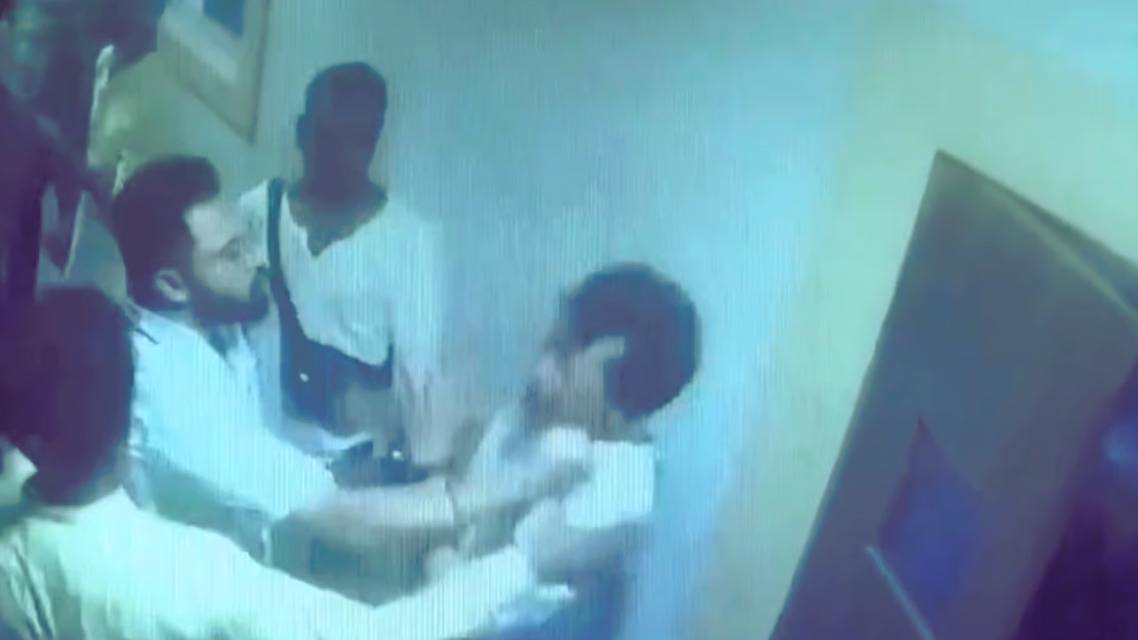 Sohom Chakraborty slap ISSUE