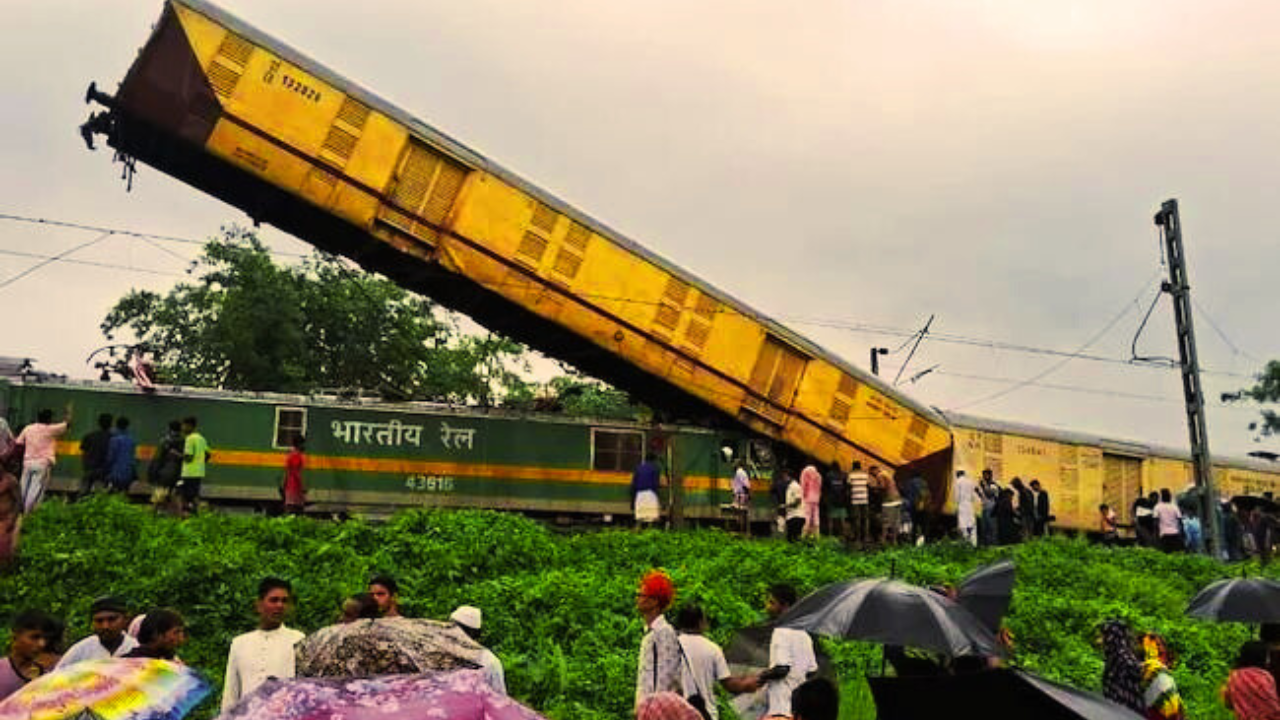 Sealdah Kanchanjunga Express Accident