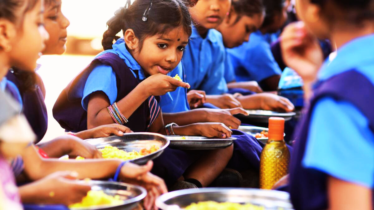 mid day meal food poisoning