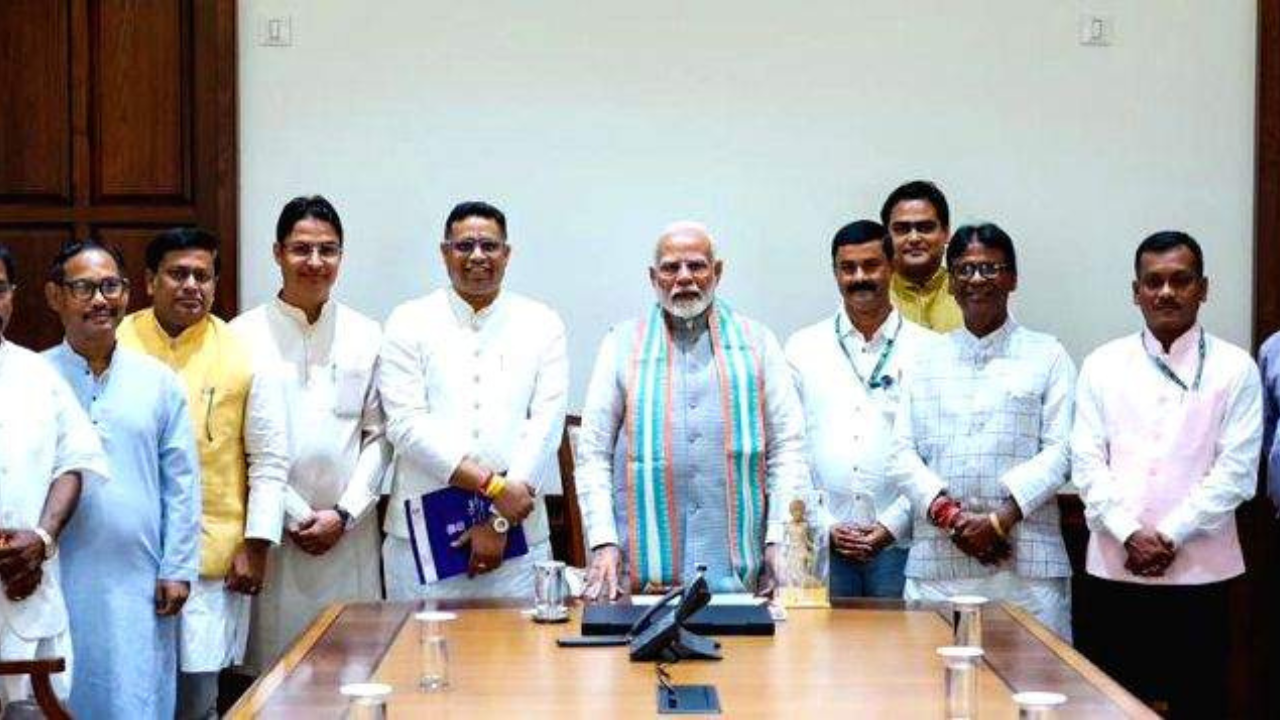 modi meets bjp mps