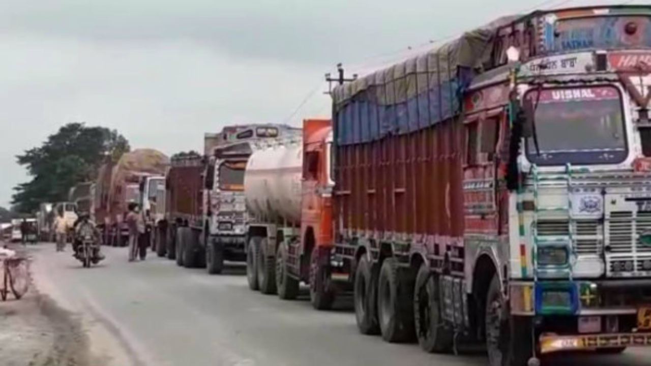 National Highway E-detection service overloading truck