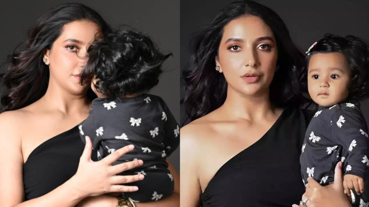 subhashree-mother-daughter-photoshoot