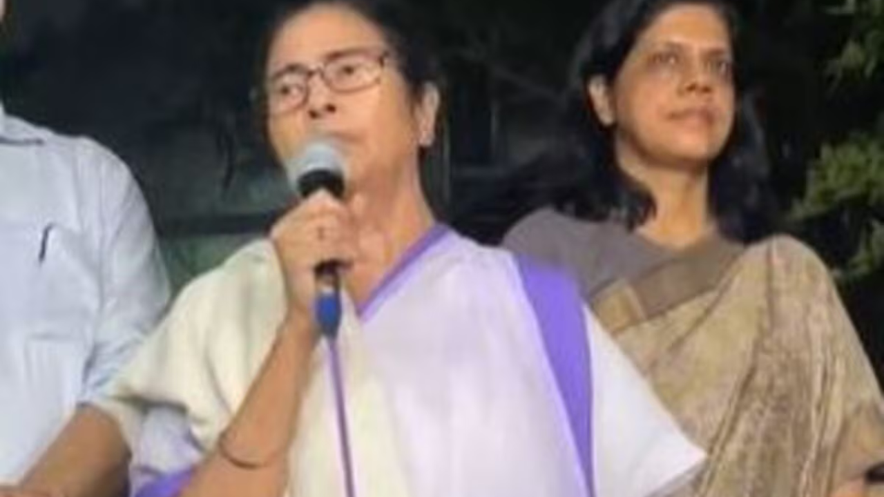 mamata-banerjee-meeting-medical-demands