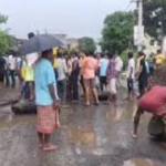 memari-road-repair-protest