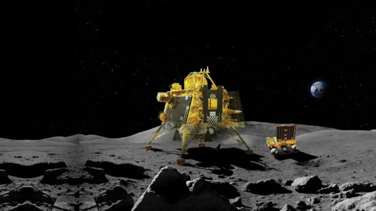 chandrayaan-3-rover-pragyan-ancient-crater-moon