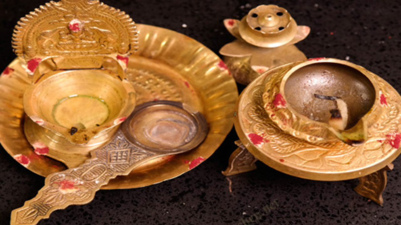 clean-puja-vessels-easily