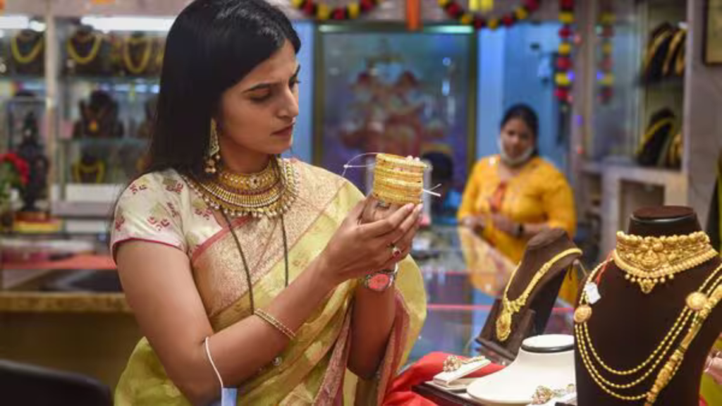 gold-prices-drop-happy-news