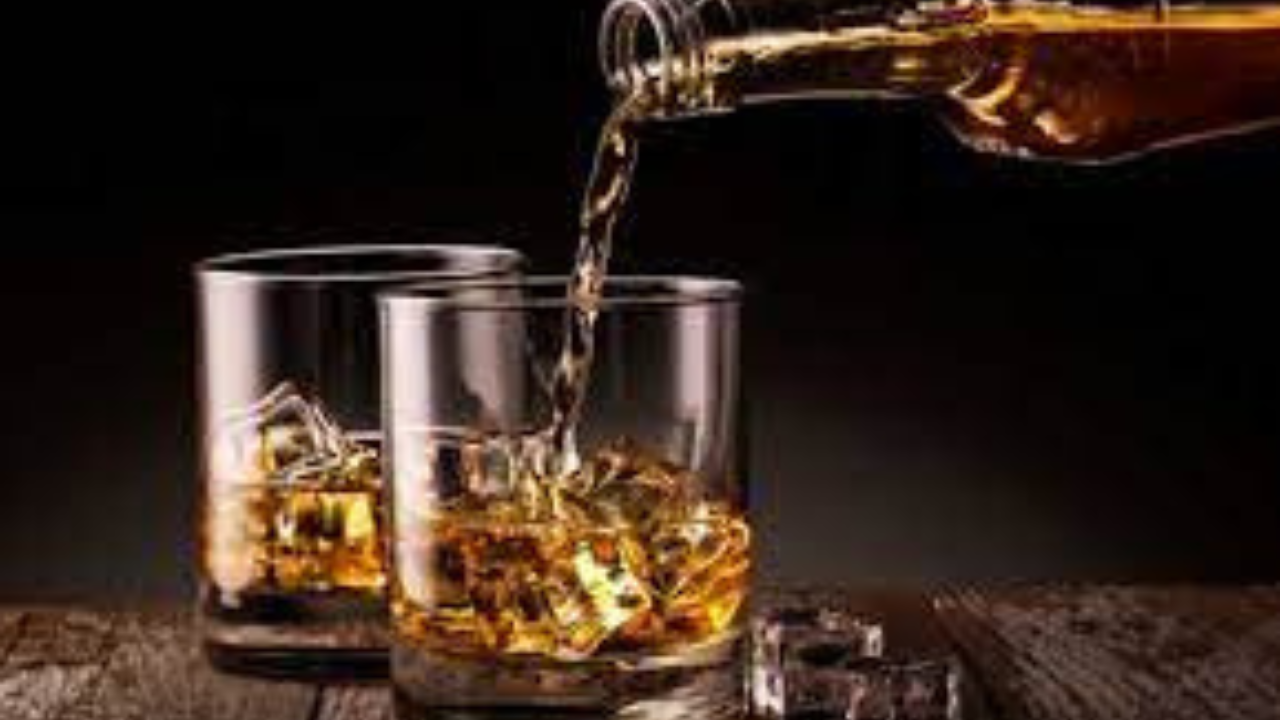 female students abused drunken youths