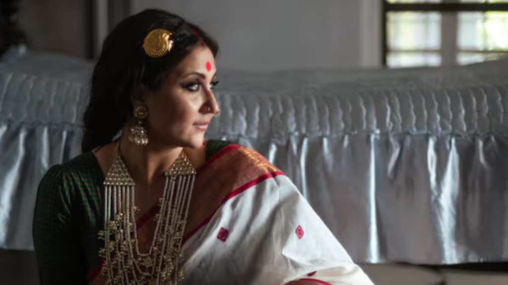 swastikas-festive-fashion