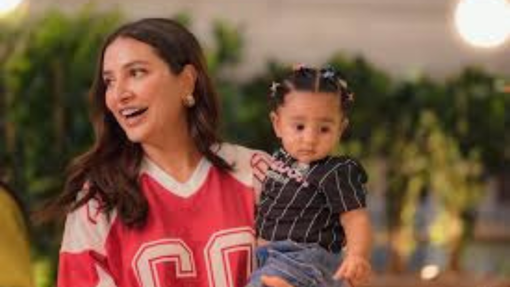 mother-daughter-sweet-moments-shubhashree