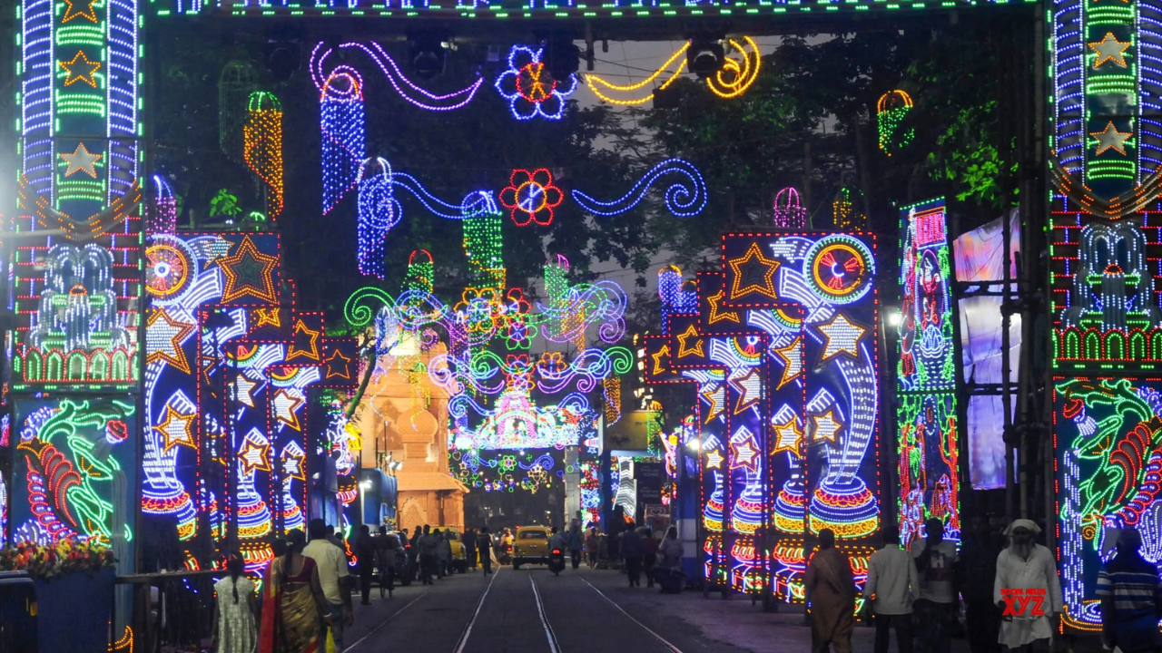 উৎসবে নজরদারি