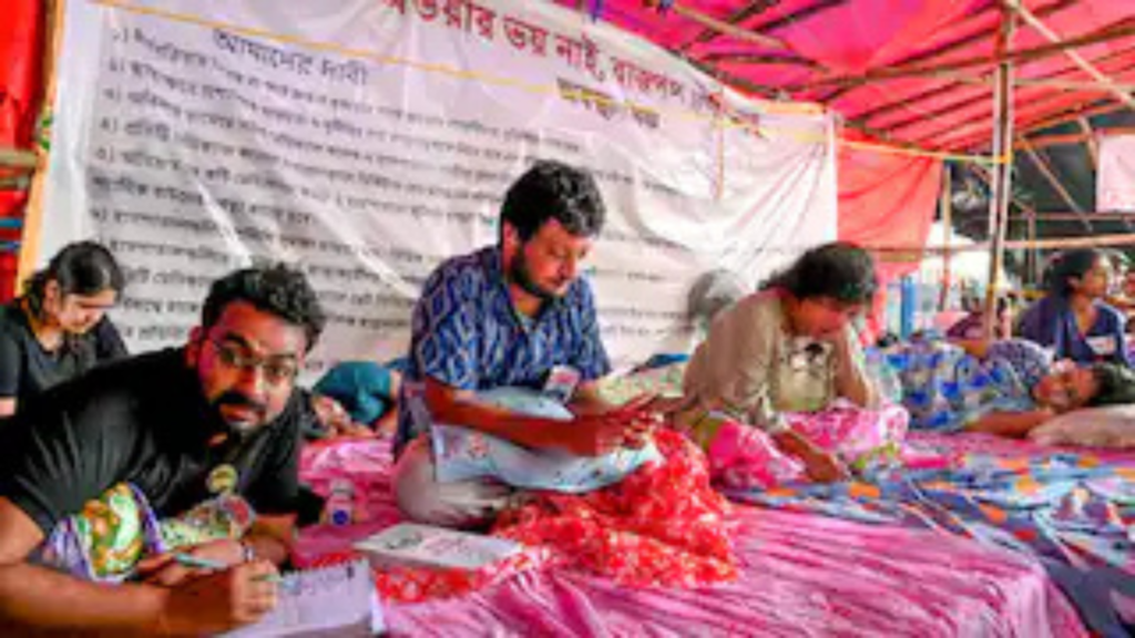 justice-demand-for-arji-kor-victims-family-and-junior-doctors-struggle