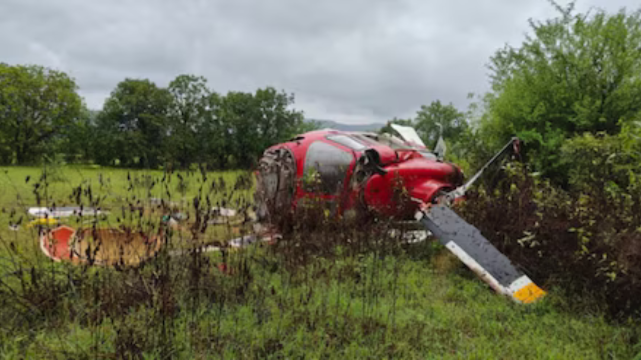pune-helicopter-accident-three-dead