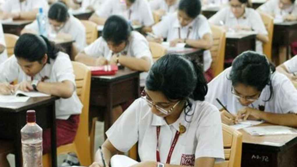 মাধ্যমিক ফর্ম ফিলাপ হবে অনলাইনে