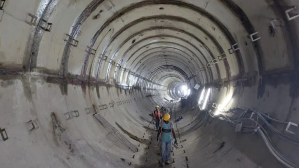 বউবাজারে নতুন সুড়ঙ্গ নির্মাণে এগোচ্ছে কাজ