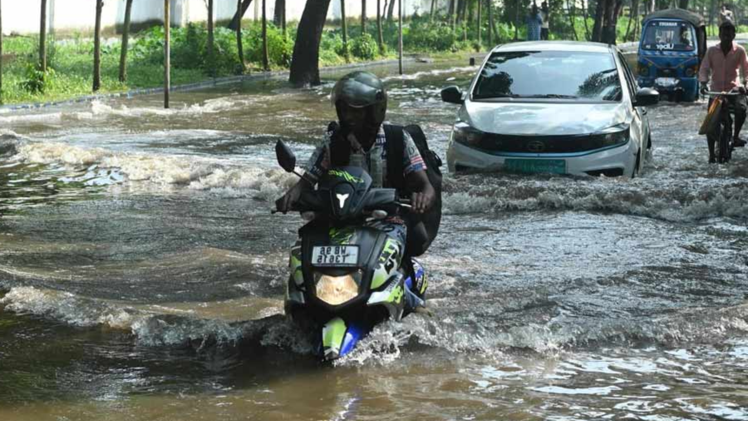 হলদিরাম এলাকায় জল জমায় সমস্যা