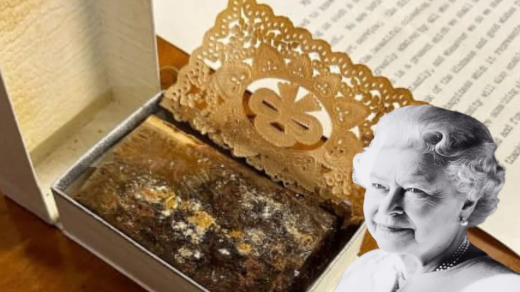 কেকের দাম প্রায় আড়াই লক্ষ টাকা