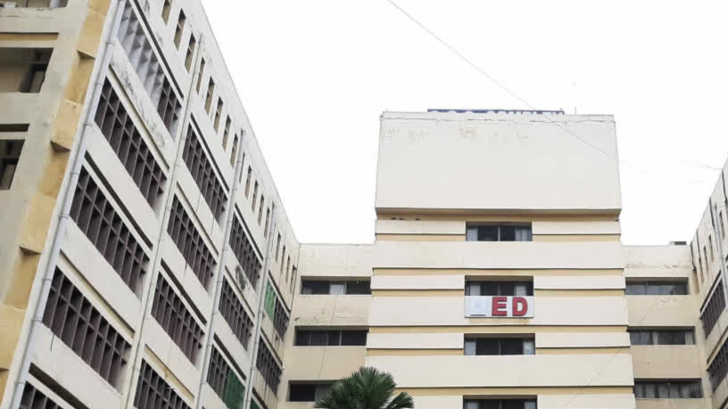 লেক মার্কেটে লটারি প্রতারণা