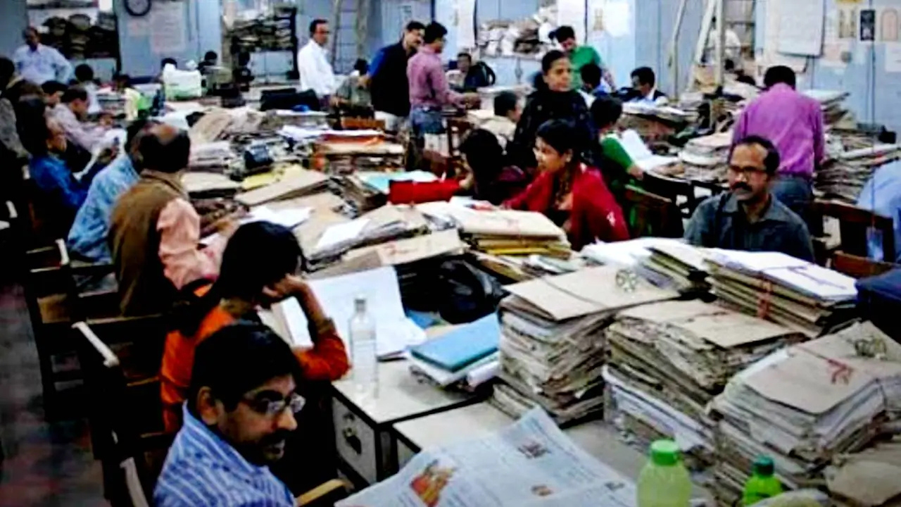 রাজ্য সরকারি কর্মীদের জন্য গ্রুপ ইনস্যুরেন্স সুদের নতুন বিজ্ঞপ্তি