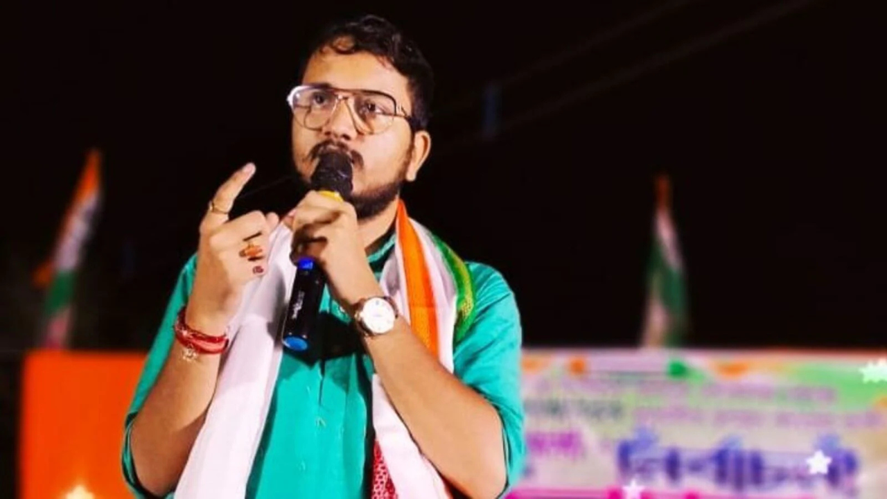 ঝাড়খণ্ড আর মহারাষ্ট্রে ভোটের ভবিষ্যদ্বাণী করলেন দেবাংশু ভট্টাচার্য