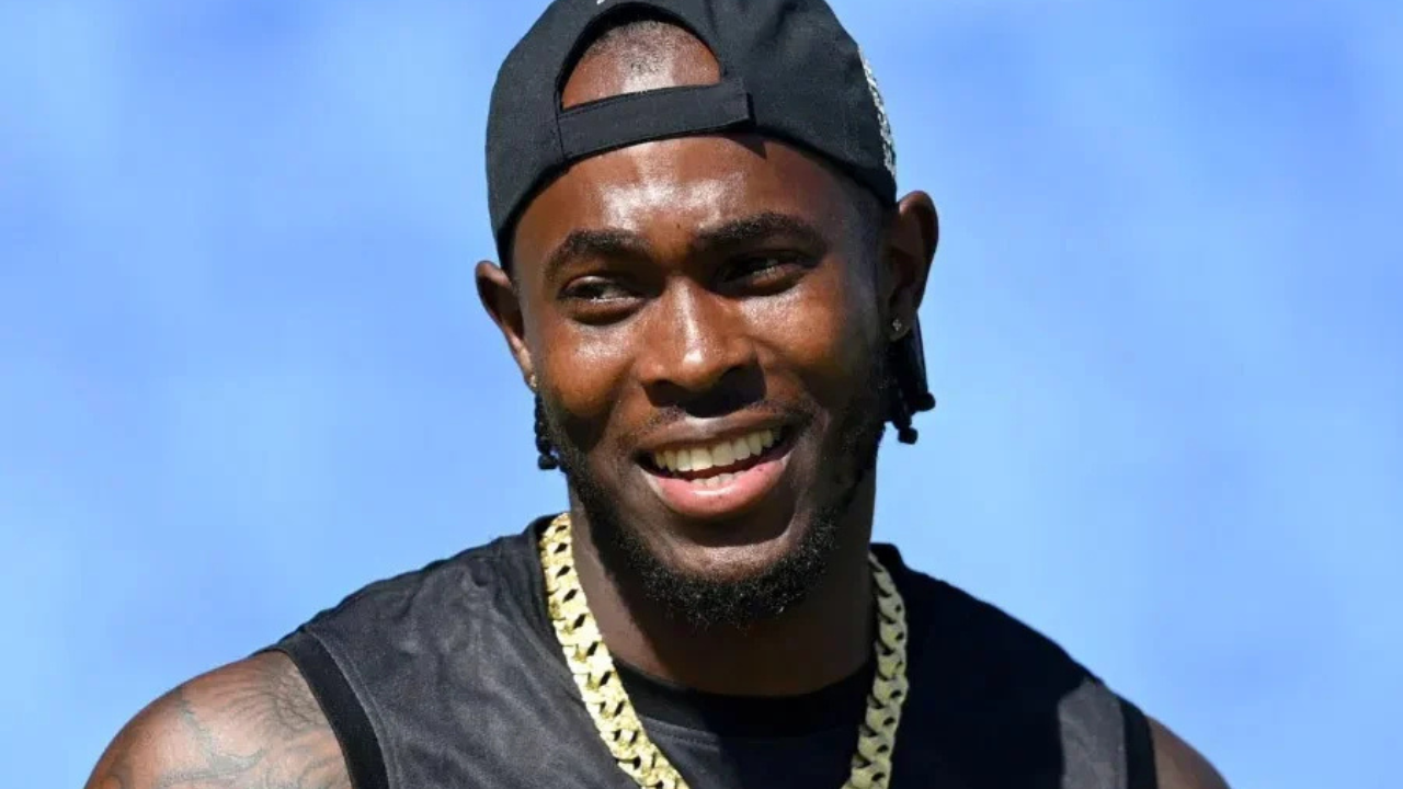 শেষ মুহূর্তে নিজের নাম নথিভুক্ত করলেন জোফ্রা আর্চার