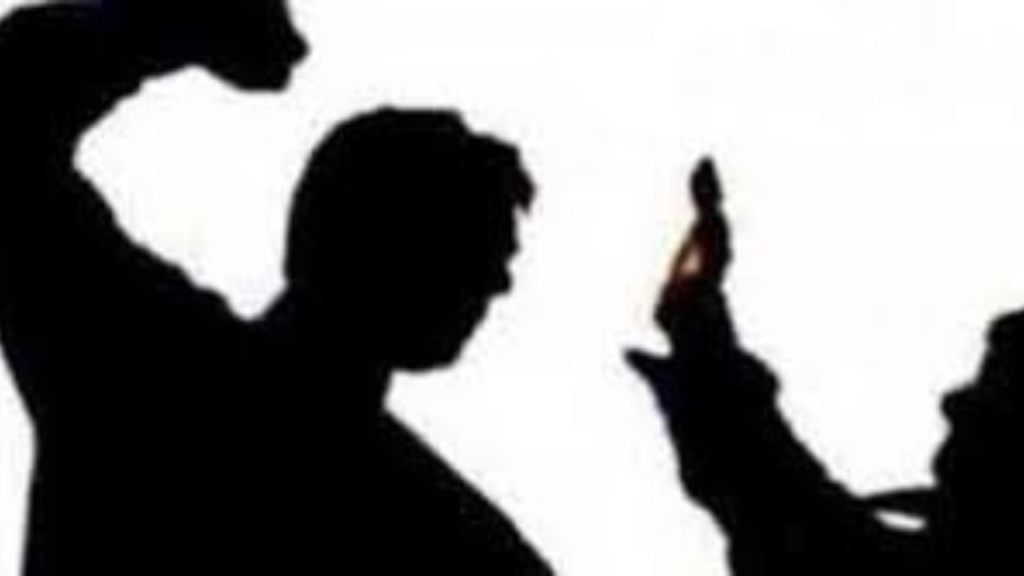 শিল্পীদের মারধরের