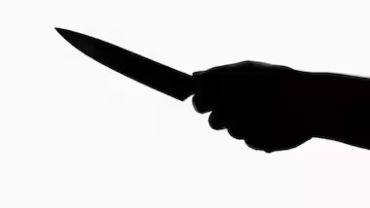 মামাকে ধারালো অস্ত্রের কোপ