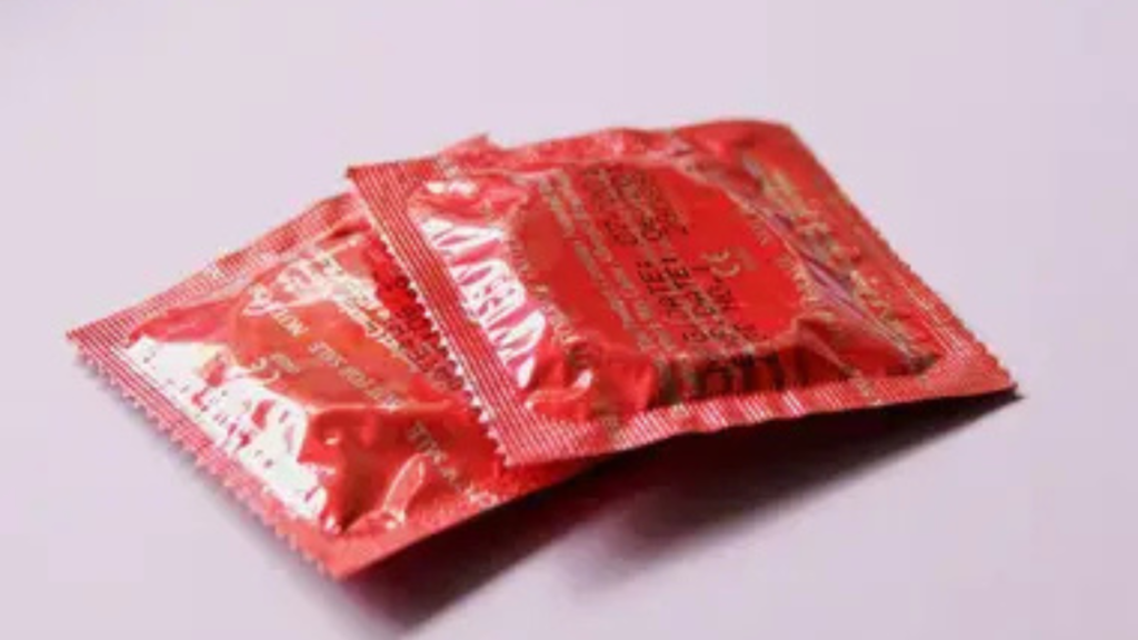 কন্ডোম অর্ডার