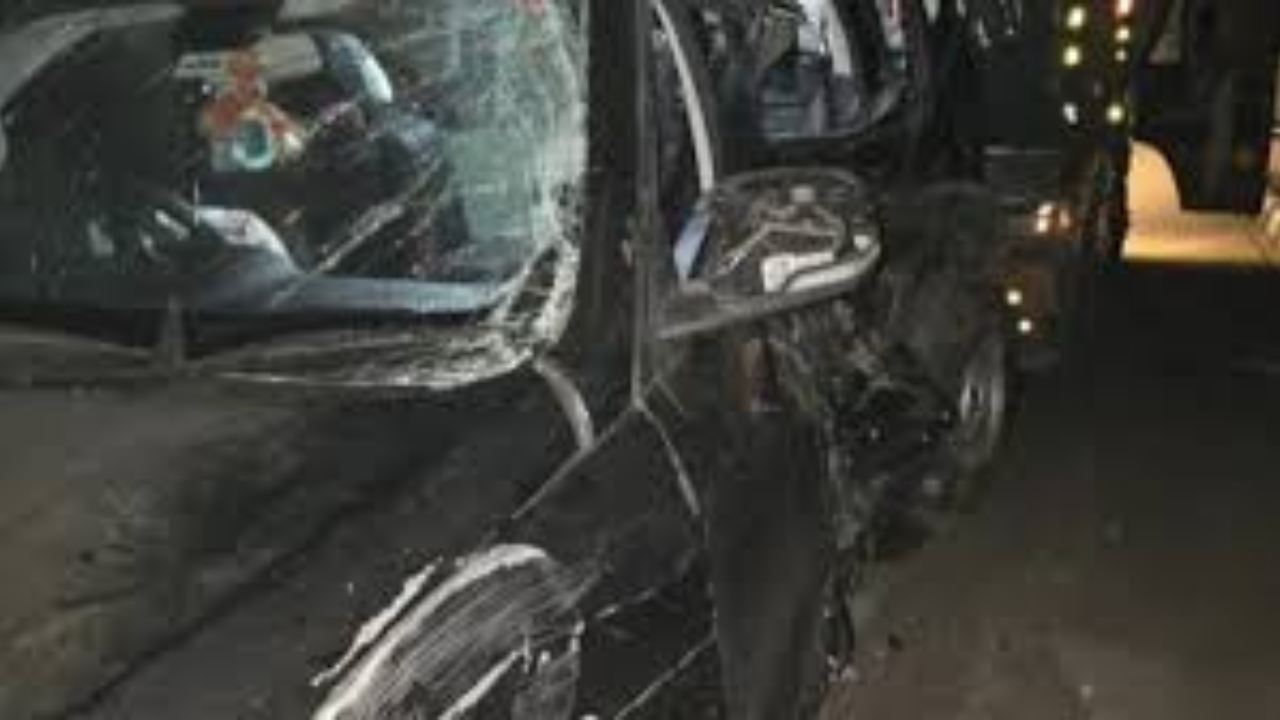 লখনউ-আগরা এক্সপ্রেসওয়েতে