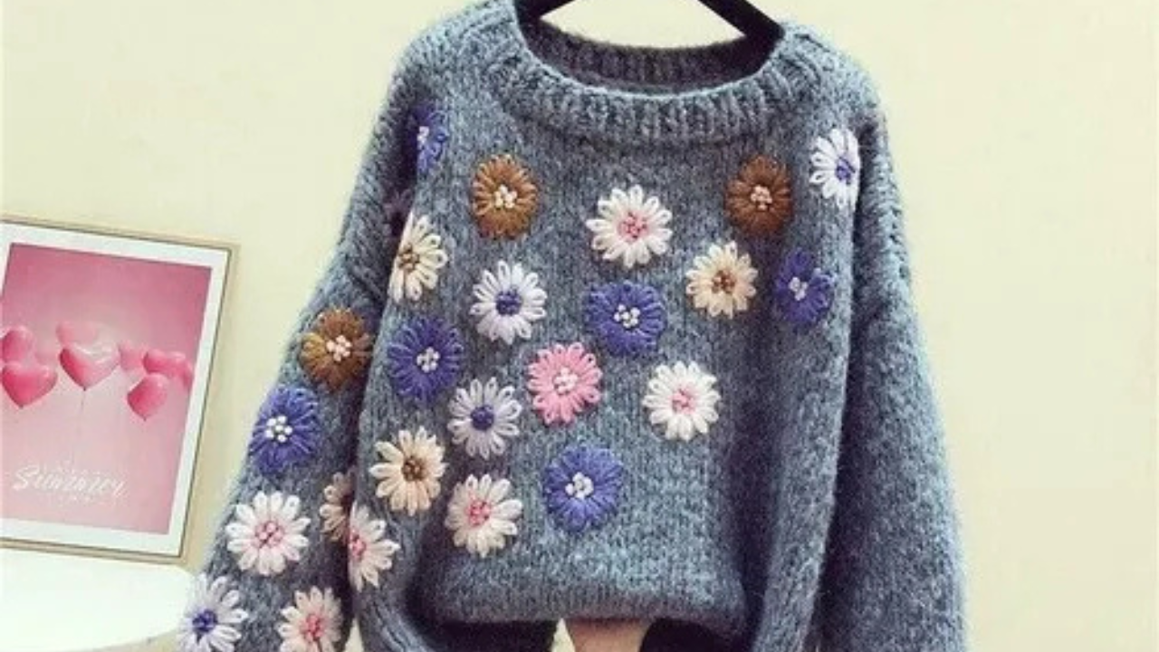 উল বোনা সোয়েটার