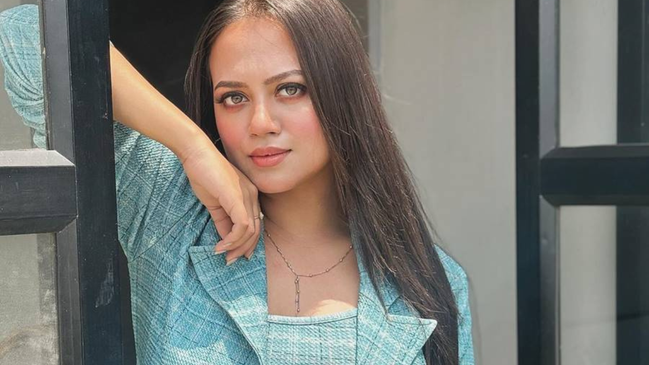 অভিনেত্রী অহনা দত্তের