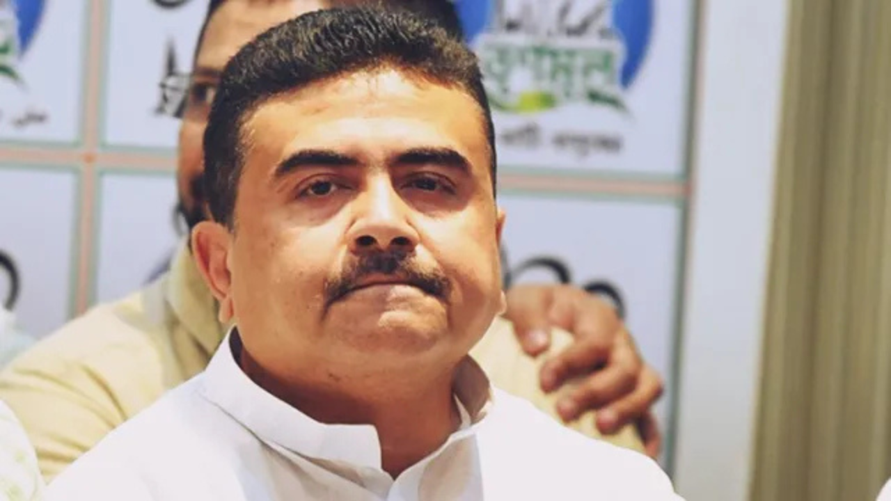 আর জি করে নির্যাতিতার পরিবারকে পাশে থাকার প্রতিশ্রুতি শুভেন্দুর