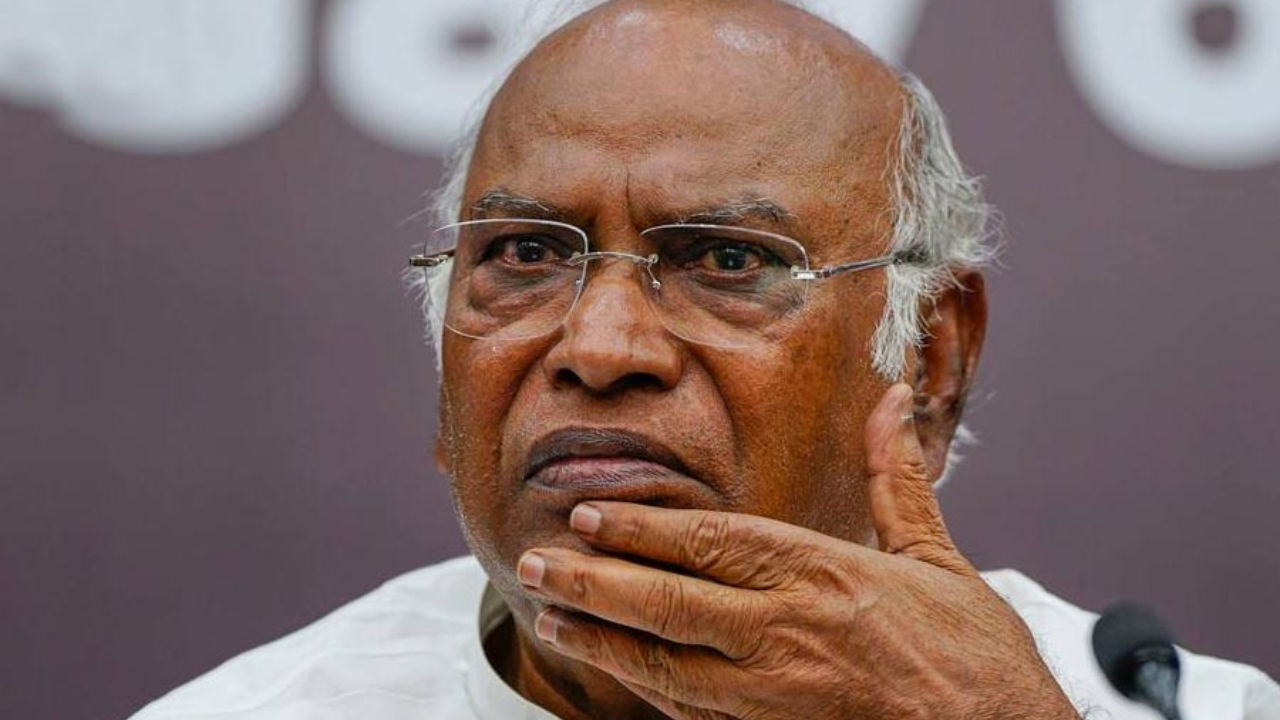 মোদী সরকারের বিরুদ্ধে মল্লিকার্জুন খাড়গের চ্যালেঞ্জ