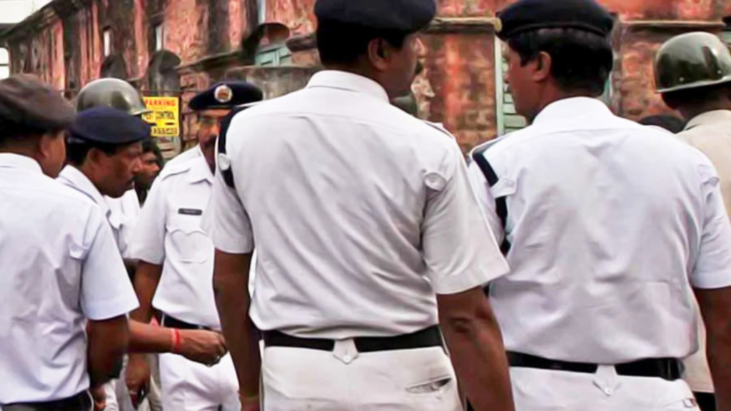 পুলিশ বাহিনীর ব্যবহার নিয়ে রাজ্য পুলিশের কড়া নির্দেশ