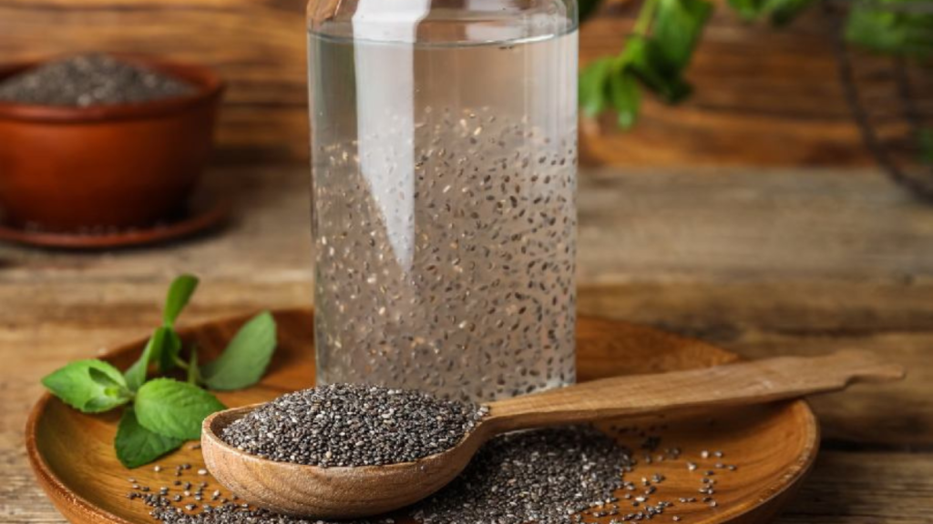 চিয়া বীজের জল খেলে আপনি সবচেয়ে বেশি উপকার