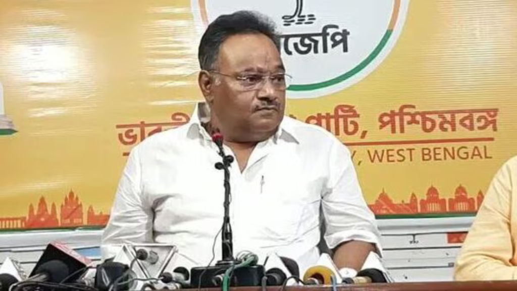 ‘ভারতীয় রাষ্ট্রনায়কদের ভুল সিদ্ধান্তের ফল’ বাংলাদেশে হিন্দুদের ওপর চলমান অত্যাচার