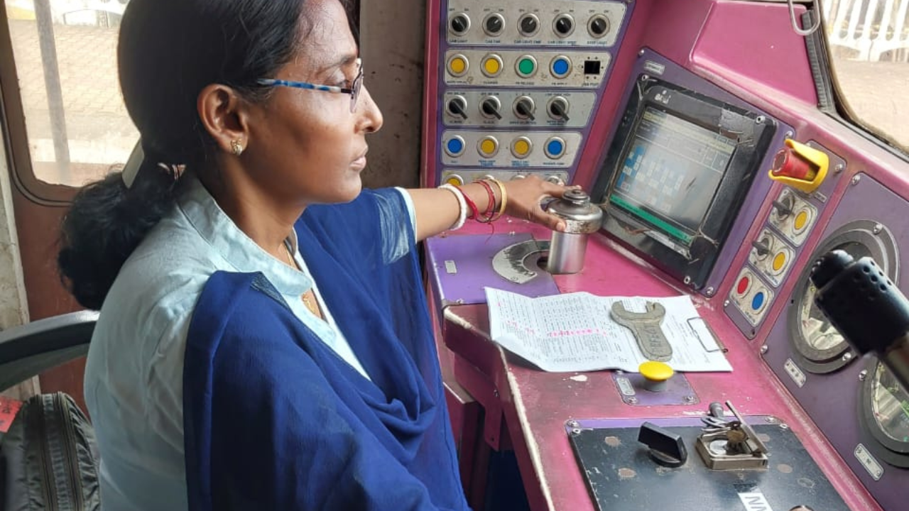 প্রথম মহিলা লোকো পাইলট দ্বীপান্বিতা দাস