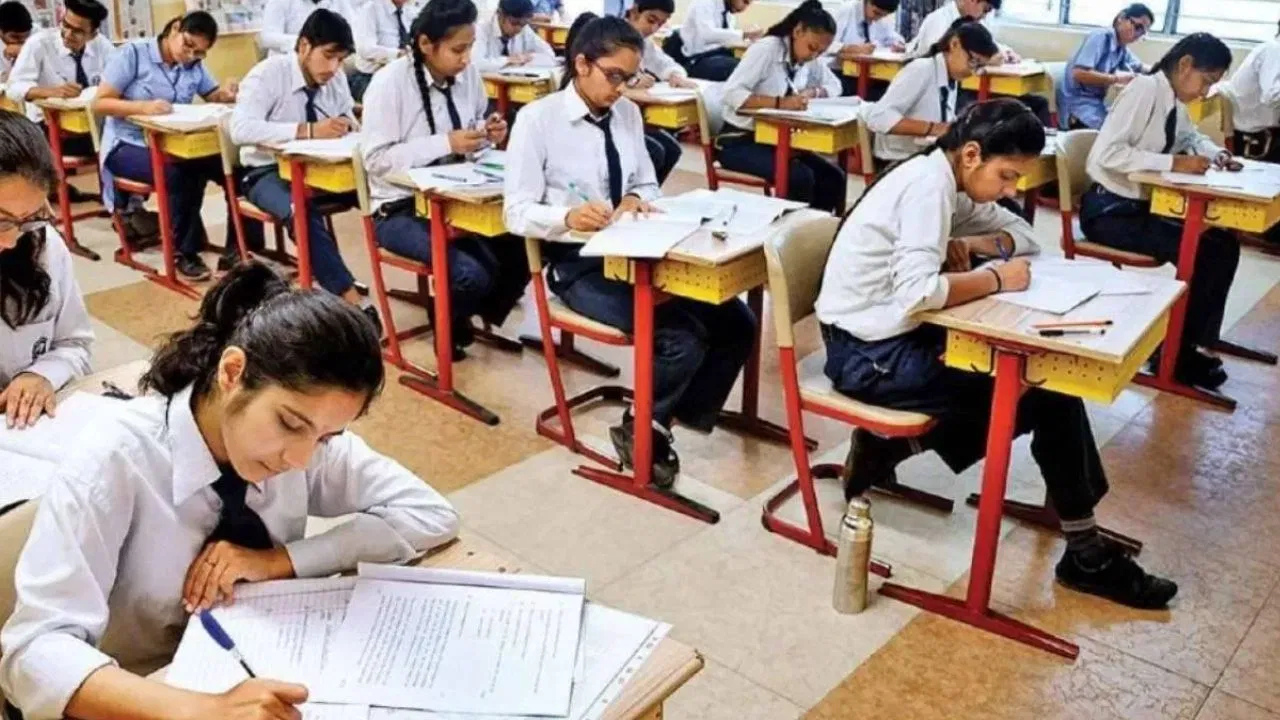 উচ্চমাধ্যমিকের সিলেবাসে পরিবর্তন